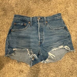 Like New Levi’s 501 Denim Shorts